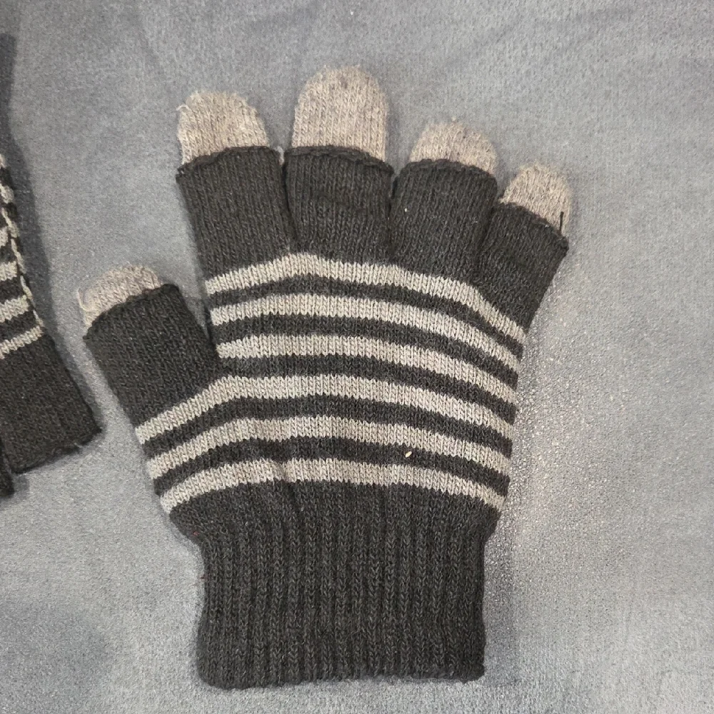 Stylish Gray and Black Fingerless Gloves